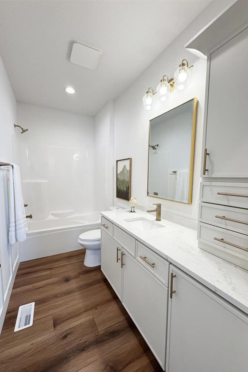 Bathroom with tub